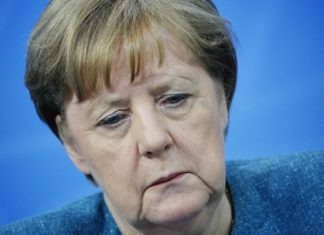 Cina, Merkel a premier Li: “Divergenze su diritti umani, riprendere il dialogo”