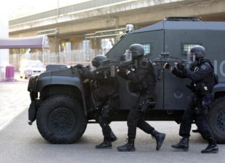 Francia, accoltellamento a Rambouillet: indaga la procura antiterrorismo