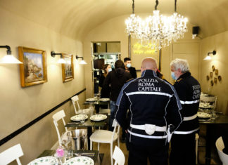 Covid, da maggio si riapre: al via ristoranti e bar e da giugno palestre e piscine. Ipotesi scuole superiori al 100%