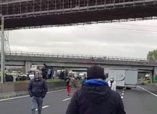 Covid, mercatali bloccano autostrada Caserta-Napoli