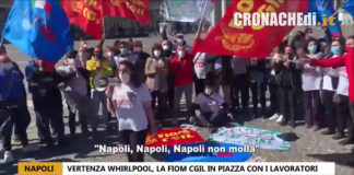 Napoli, la protesta dei lavoratori Whirlpool