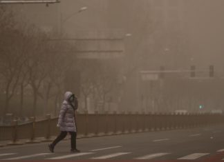 Cina, tempesta nell’est: 11 morti e 66 feriti, dispersi 9 pescatori