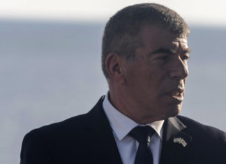 Medioriente, Ashkenazi al Cairo: trattative sulla tregua e ricostruzione Gaza