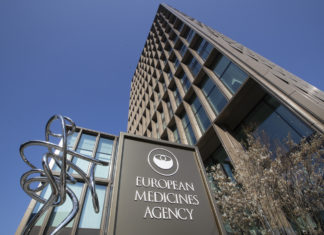 Covid, la variante Delta spaventa l’Europa ma l’Ema rassicura: “Due dosi proteggono”