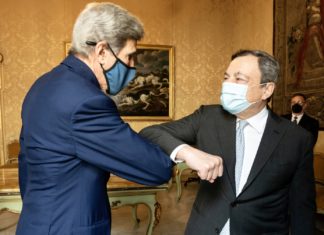Clima, Kerry: “L’ Italia ha dimostrato grandi capacità di leadership”