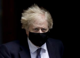 Regno Unito, media: Johnson si risposa, nozze con Carrie Symonds nel 2022