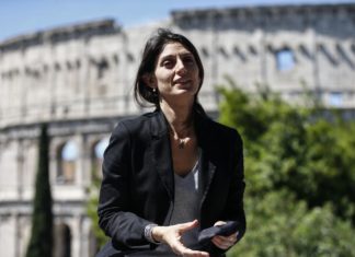 Processo Raggi, sindaca: “Assoluzione conferma la mia trasparenza e l’amore per Roma”