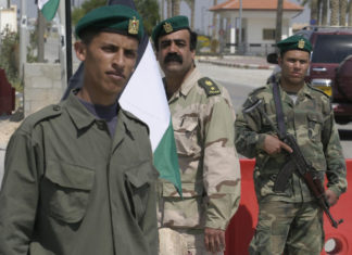 Medioriente, Israele limita l’accesso ai palestinesi ad al-Aqsa, vari arresti