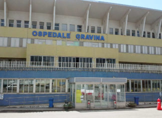 Sabotavano le ditte rivali in ospedale per accaparrarsi i funerali, nove arresti nel Catanese