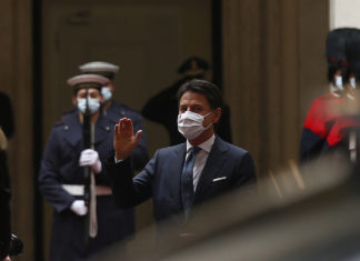 Napoli, Conte a Manfredi: “M5S deve essere il primo alle elezioni”