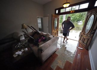 La tempesta tropicale Claudette colpisce il sud-est degli Usa: ci sono 12 vittime