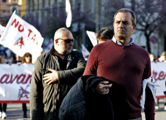 Vaccini, De Magistris: Dobbiamo pretendere trasparenza dal governo