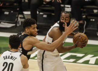 Basket, Playoff: Antetokounmpo trascina i Bucks alla vittoria. Gara 7 Brooklyn-Milwaukee
