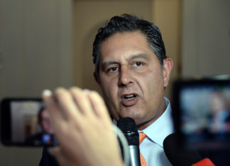 Vaccini, Toti: “Open day torna giovedì, risposta dei ragazzi la notizia più bella”