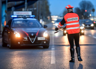 Napoli, controlli a tappeto a Ercolano: i carabinieri arrestano 2 persone
