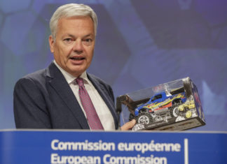 Giustizia, Reynders: Italia aumenti risorse umane