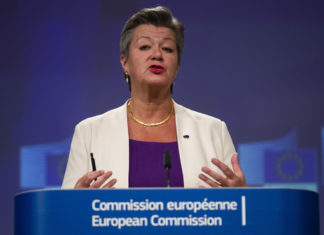 Migranti, Johansson: “Strumentalizzazione della Bielorussia è inaccettabile”