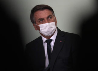 Brasile, Bolsonaro indagato per corruzione sull’ import del vaccino per il Covid-19