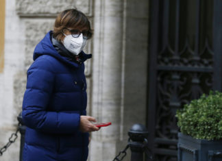 Grillo, udienza aggiornata al 5 novembre per decidere sul processo per stupro