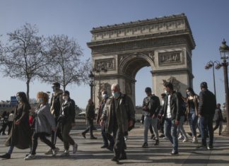 Covid, in Francia +150% casi in una settimana: Aumento mai visto