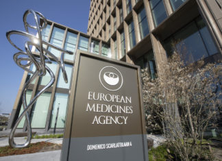 Vaccini, Ema: “Troppo presto per dire se servirà terza dose”