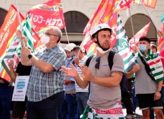 Lavoro e licenziamenti, ecco le nuove crisi. Ichino: “No al supporto artificiale”