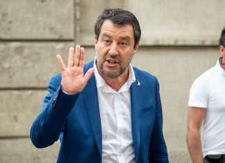 Salvini: “La sinistra usa i tribunali per cercare di vincere le elezioni”