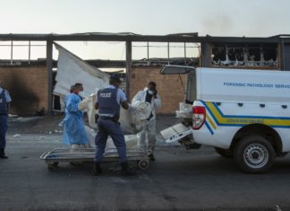 Sudafrica, scontri per l’incarcerazione di Zuma: 10 morti