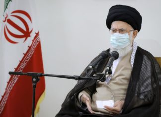 Iran, Khamenei: “Non fidarsi dell’Occidente, Usa testardi nei negoziati”