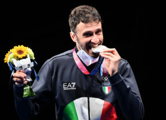 Tokyo 2020, Samele regala la prima medaglia all’Italia: argento nella sciabola