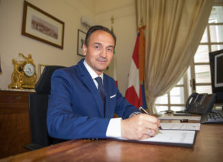 Vaccini, Cirio: “In Piemonte da lunedì senza prenotazione per 12-19 anni”