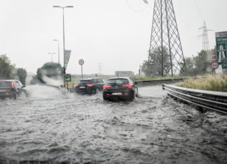Maltempo, allerta arancione per temporali su Milano