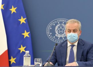 Covid, Locatelli: “I vaccini ci proteggono dalla malattia grave pure con Omicron”