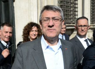 Green pass, Landini: “Non siamo contrari, ma non sia un pretesto per licenziare”