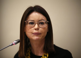 Violenza donne, Annibali: “Necessario chiedere aiuto, divieto d’avvicinamento non basta”