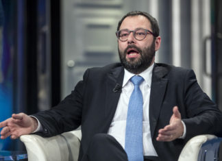 M5S, Patuanelli: “Con il Pd no una fusione a freddo, il rapporto deve essere paritario”