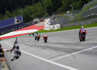 MotoGp, Stiria: incidente tra Pedrosa-Savadori, fuoco in pista. Gara sospesa