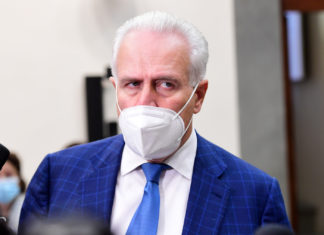 Vaccini, Giani: “Da Green pass spinta per le fasce d’età matura. Giovani d’esempio”