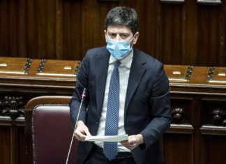 Covid, Sicilia passa in giallo. Dal Cts via libera proroga Green pass a 12 mesi