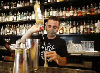 Caserta, stretta su alcol e vigilanza dopo la morte del 18enne. Sindacato: rinforzi dal governo