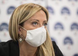 Ius soli, Meloni: “Proposta insensata, nessun margine di trattativa”