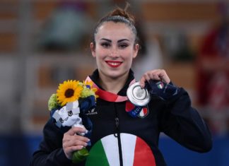 Tokyo 2020, gioia e ammirazione per la Ferrari. Il compagno-manager: “Illuminato da lei”