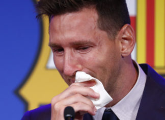 Calcio, Messi addio in lacrime al Barça: “Volevo restare, Psg una possibilità”