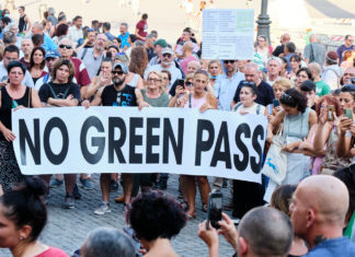 No Green Pass, Assoutenti: “Se bloccano le stazioni li denunciamo”