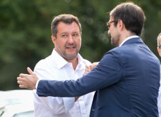 Siena, Salvini: “La sinistra ha distrutto Mps e ora si vergogna del simbolo del Pd”