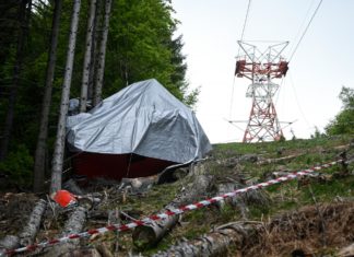 Caso Eitan, zio: “I nonni lo riportino a casa”
