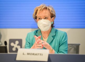 Covid, Moratti: “Non ci saranno contraccolpi da sospensione dei medici no vax”