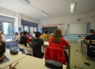 Scuola, buona la prima: si torna in classe. Bianchi assicura: “Dad alle spalle”