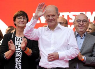 Ucraina, Scholz a Putin: “Raggiungere al più presto il cessate il fuoco”