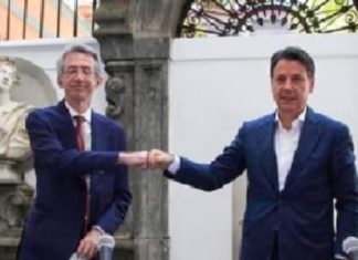 Il M5S si consegna ai democrat.Liste flop e aperte a chiunque